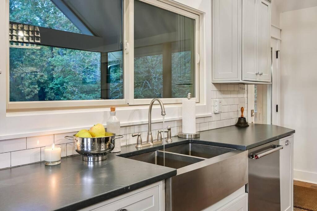 The Cove Retreat- Hot Tub/Screened Porch/Game Room Lake Lure Εξωτερικό φωτογραφία